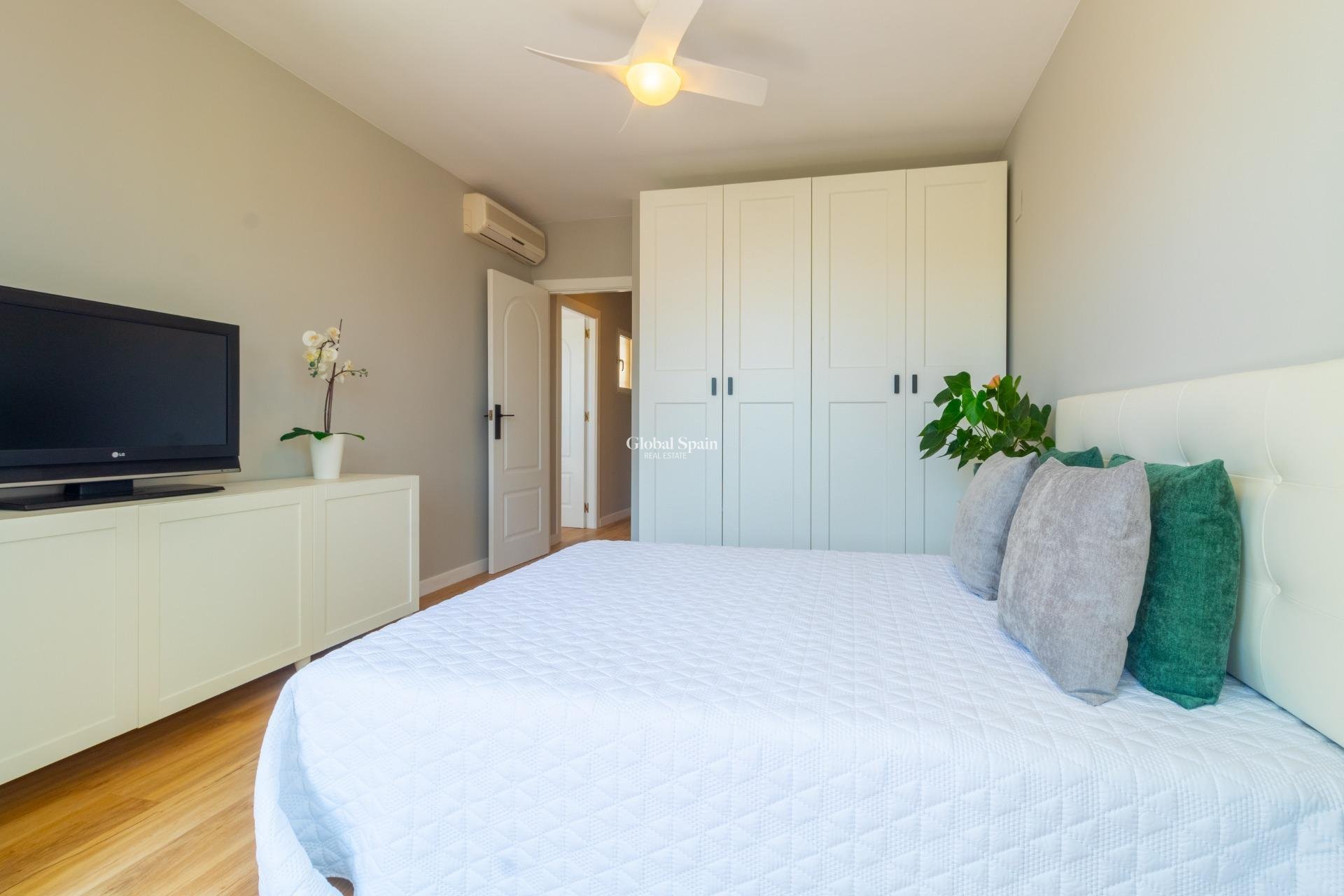 Resale - House -
TORREVIEJA - LOS BALCONES - LOS ALTOS