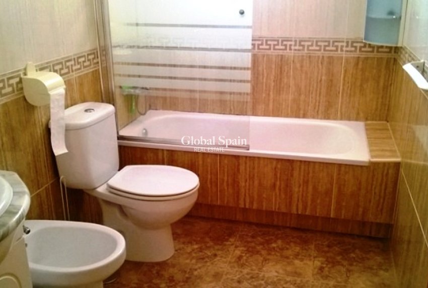 Resale - HOUSE -
TORREVIEJA - LOS BALCONES - LOS ALTOS