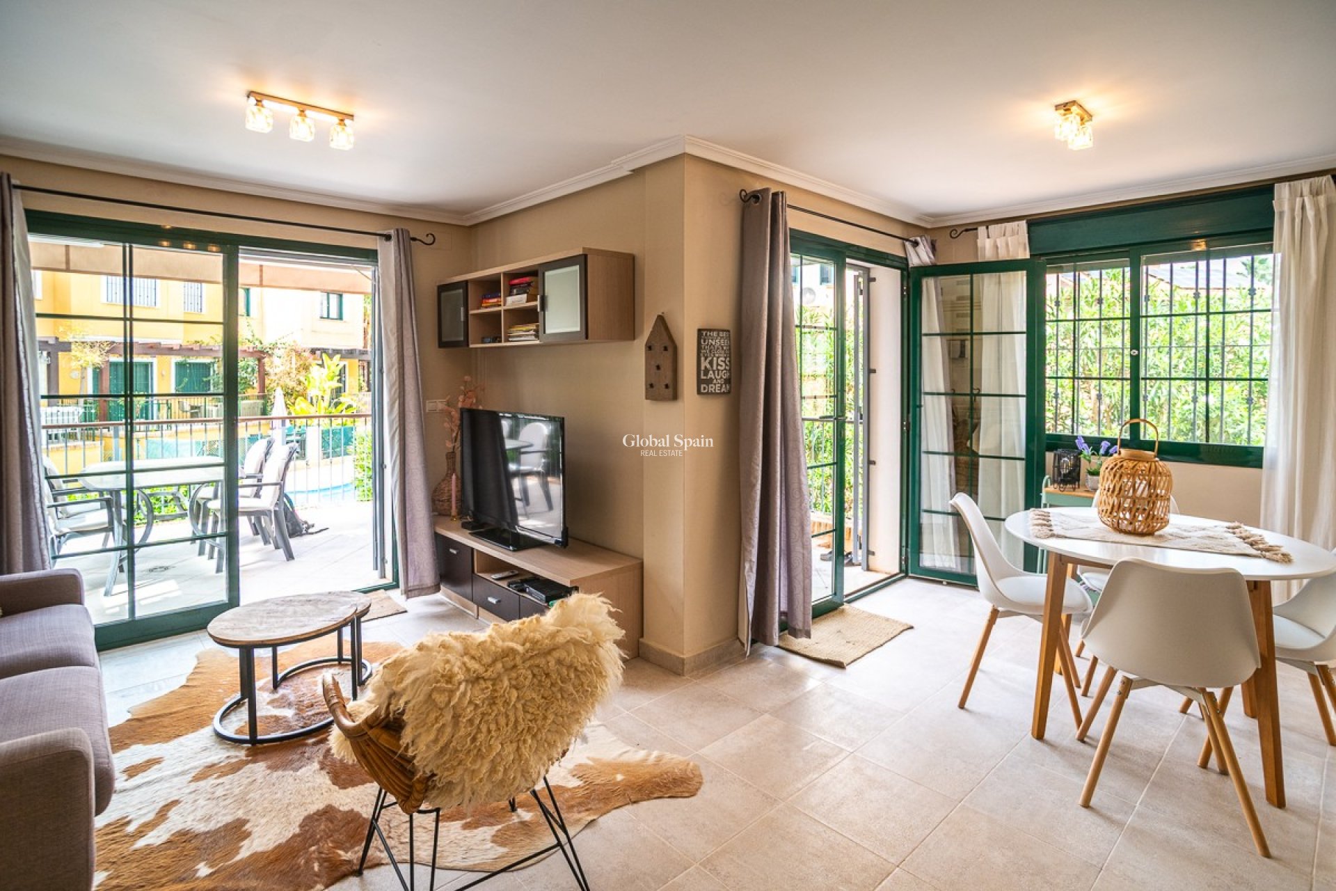 Resale - House -
TORREVIEJA - LOS BALCONES - LOS ALTOS