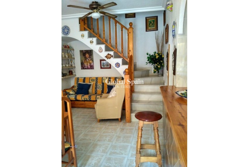 Resale - HOUSE -
TORREVIEJA - Los Europeos