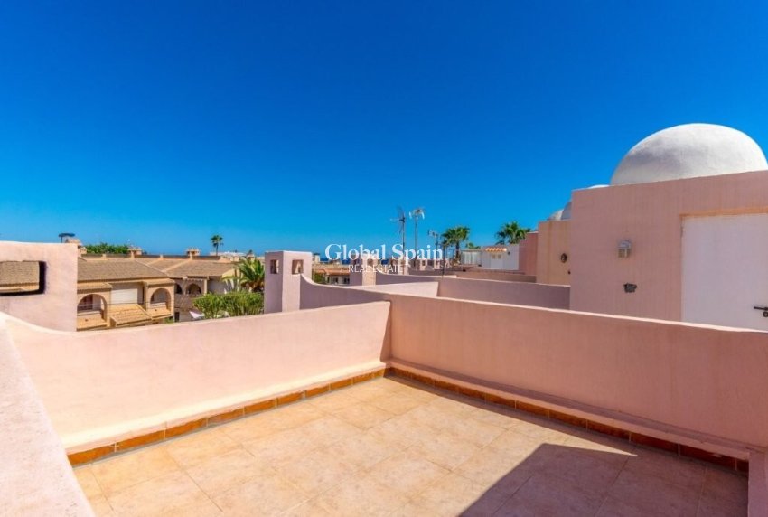 Resale - HOUSE -
TORREVIEJA - Los Frutales/ La Rosaleda