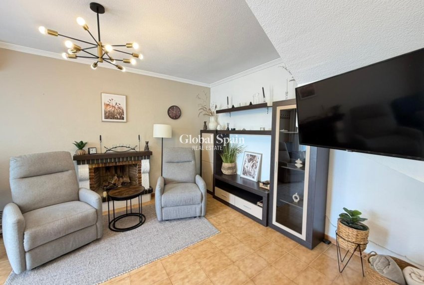 Resale - HOUSE -
TORREVIEJA - Los Frutales