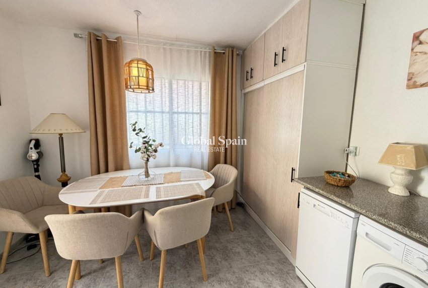 Resale - HOUSE -
TORREVIEJA - Los Frutales