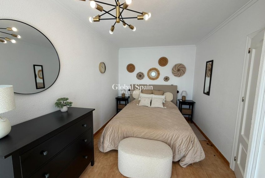 Resale - HOUSE -
TORREVIEJA - Los Frutales