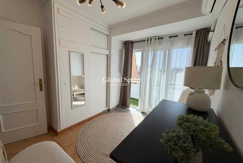 Resale - HOUSE -
TORREVIEJA - Los Frutales