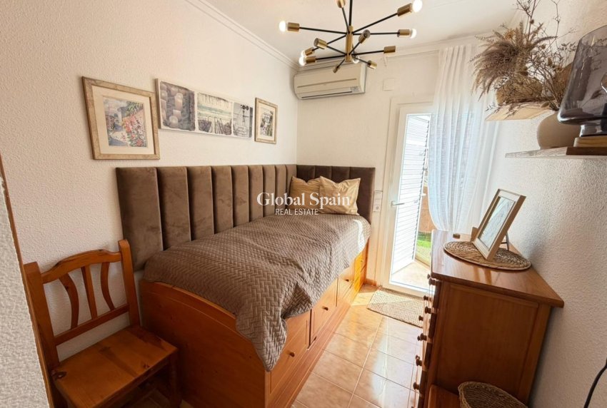 Resale - HOUSE -
TORREVIEJA - Los Frutales