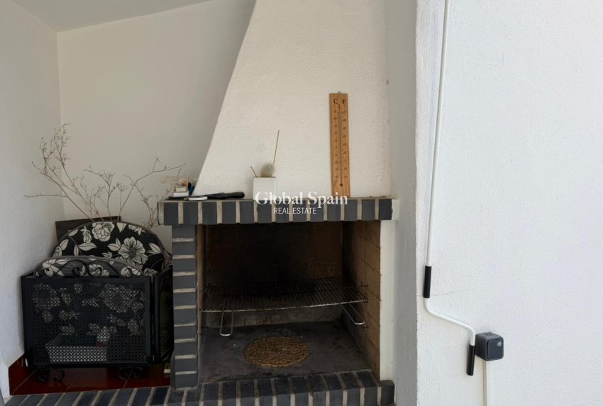 Resale - HOUSE -
TORREVIEJA - Los Frutales