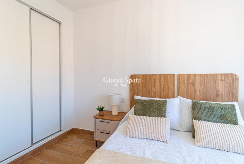 Resale - HOUSE -
TORREVIEJA - Los Frutales