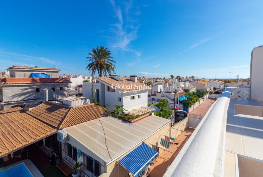 Resale - HOUSE -
TORREVIEJA - Los Frutales