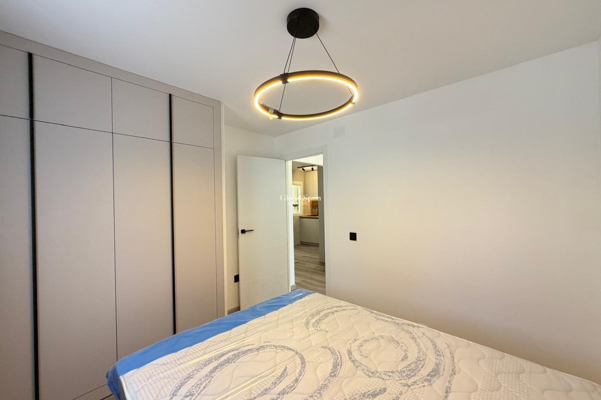 Resale - HOUSE -
TORREVIEJA - Miramar - Torre Del Moro