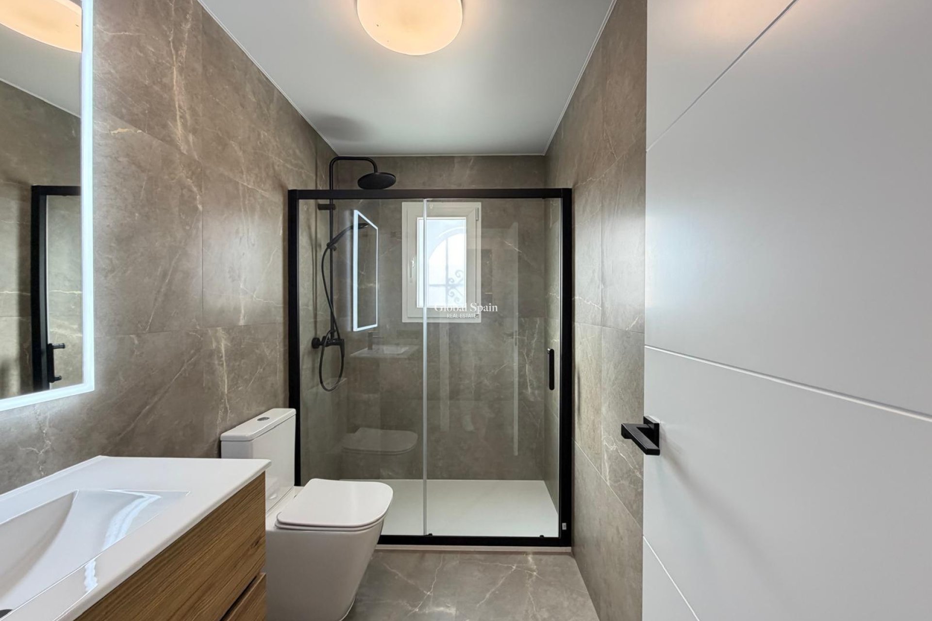 Resale - HOUSE -
TORREVIEJA - Miramar - Torre Del Moro