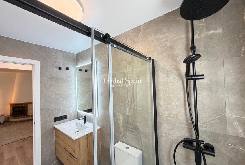 Resale - HOUSE -
TORREVIEJA - Miramar - Torre Del Moro