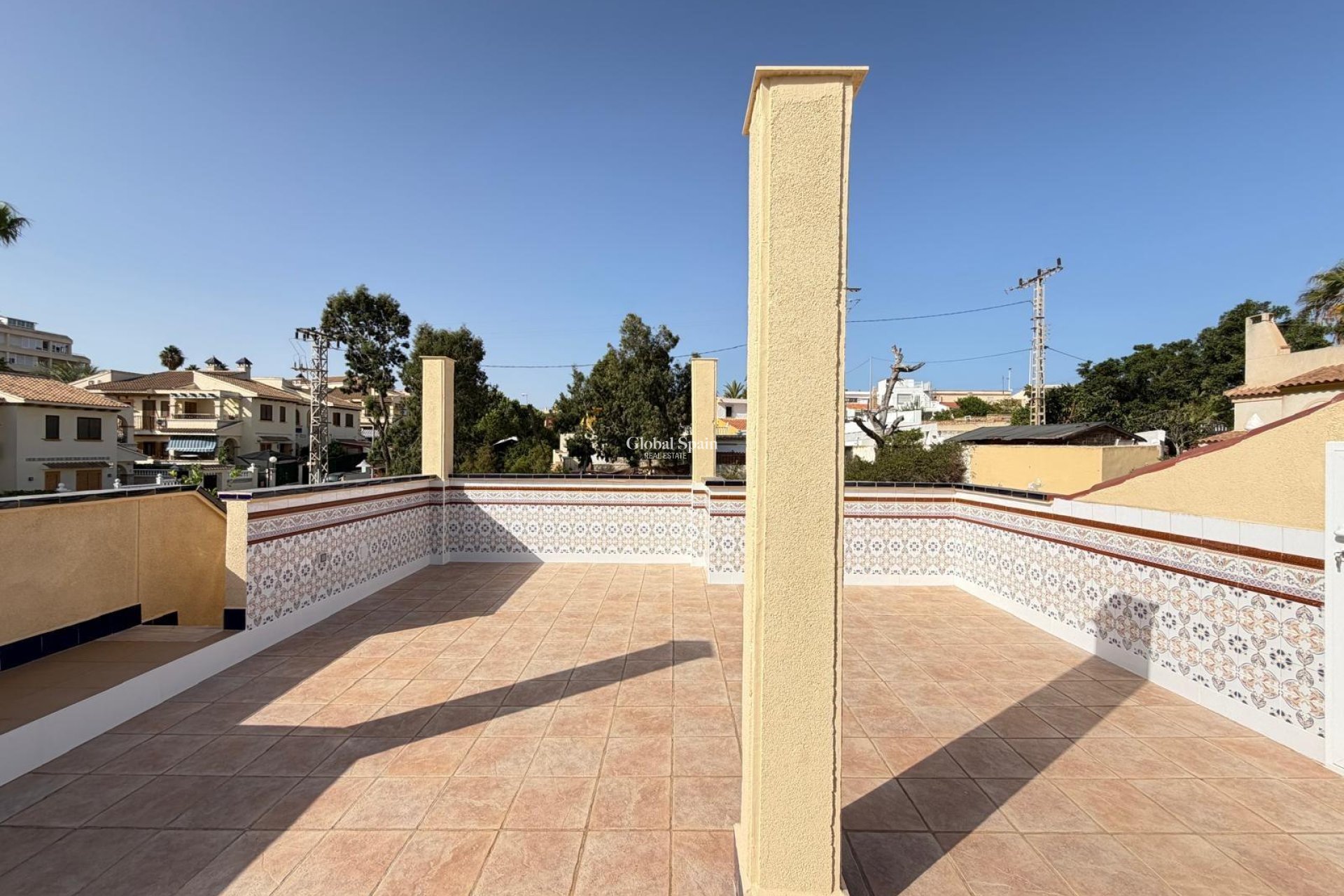Resale - HOUSE -
TORREVIEJA - Miramar - Torre Del Moro
