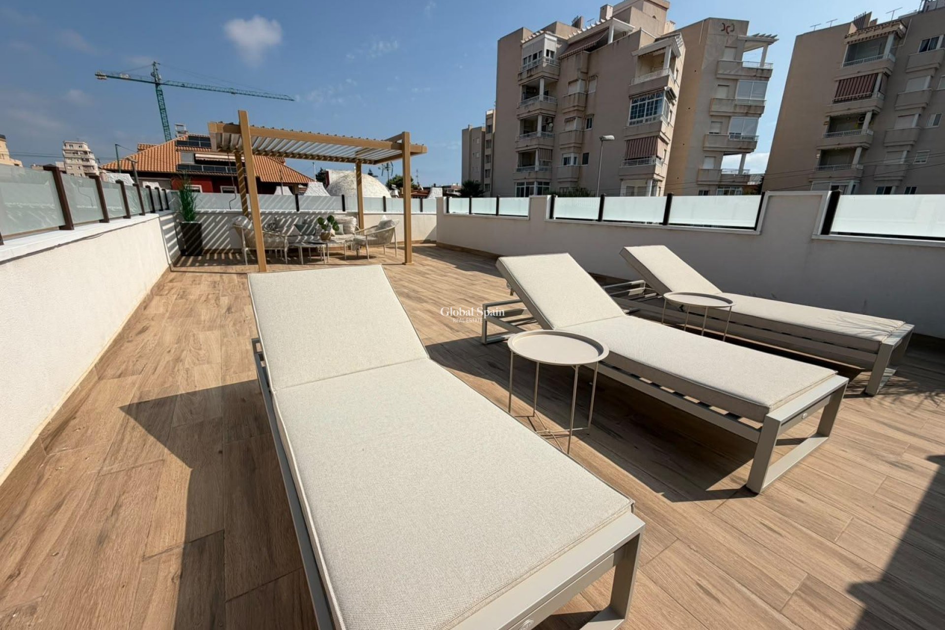 Resale - HOUSE -
TORREVIEJA - Nueva Torrevieja