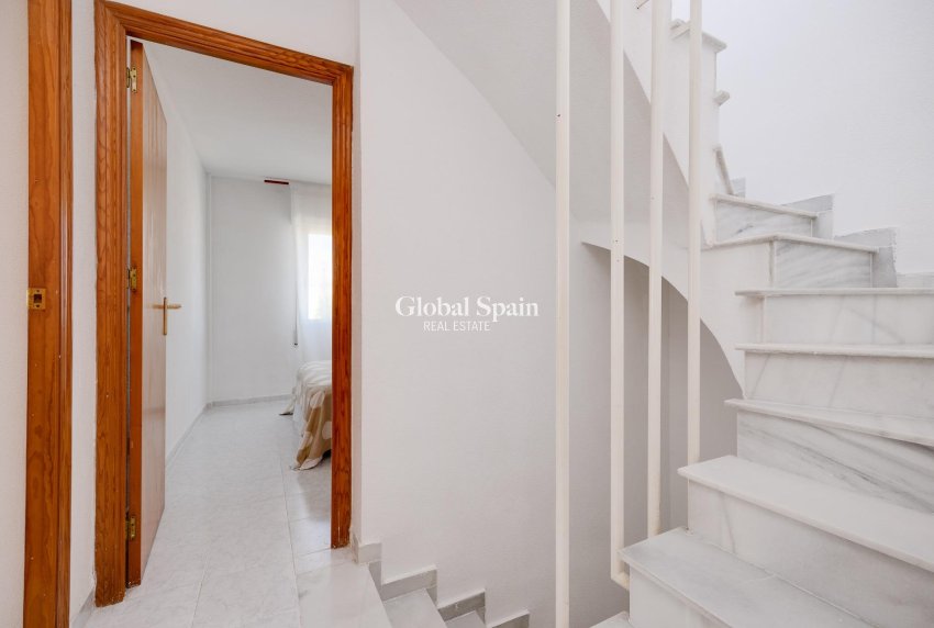 Resale - HOUSE -
TORREVIEJA - Paraje Natural