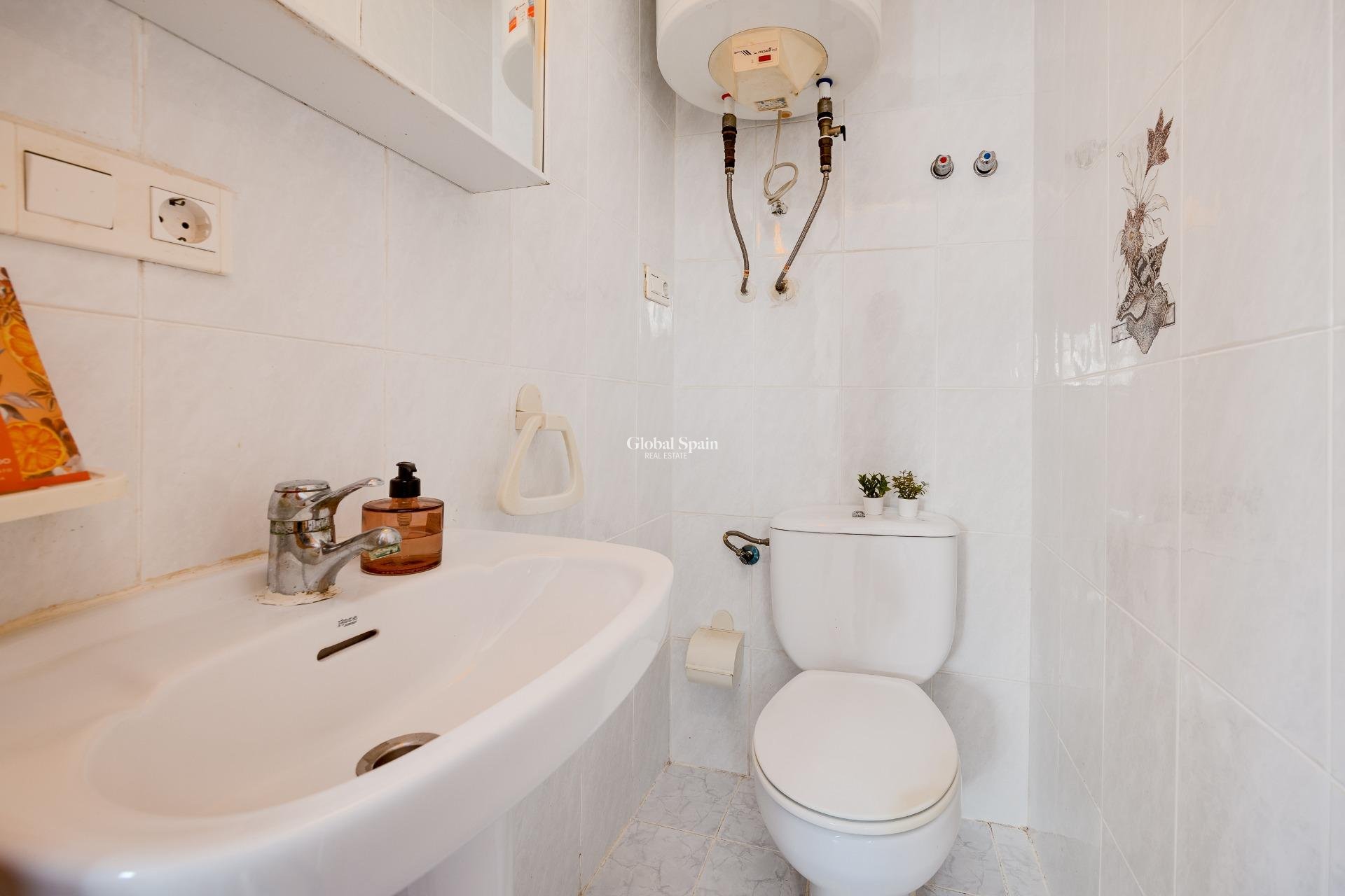 Resale - HOUSE -
TORREVIEJA - Paraje Natural