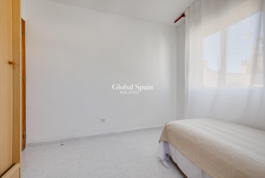 Resale - HOUSE -
TORREVIEJA - Paraje Natural