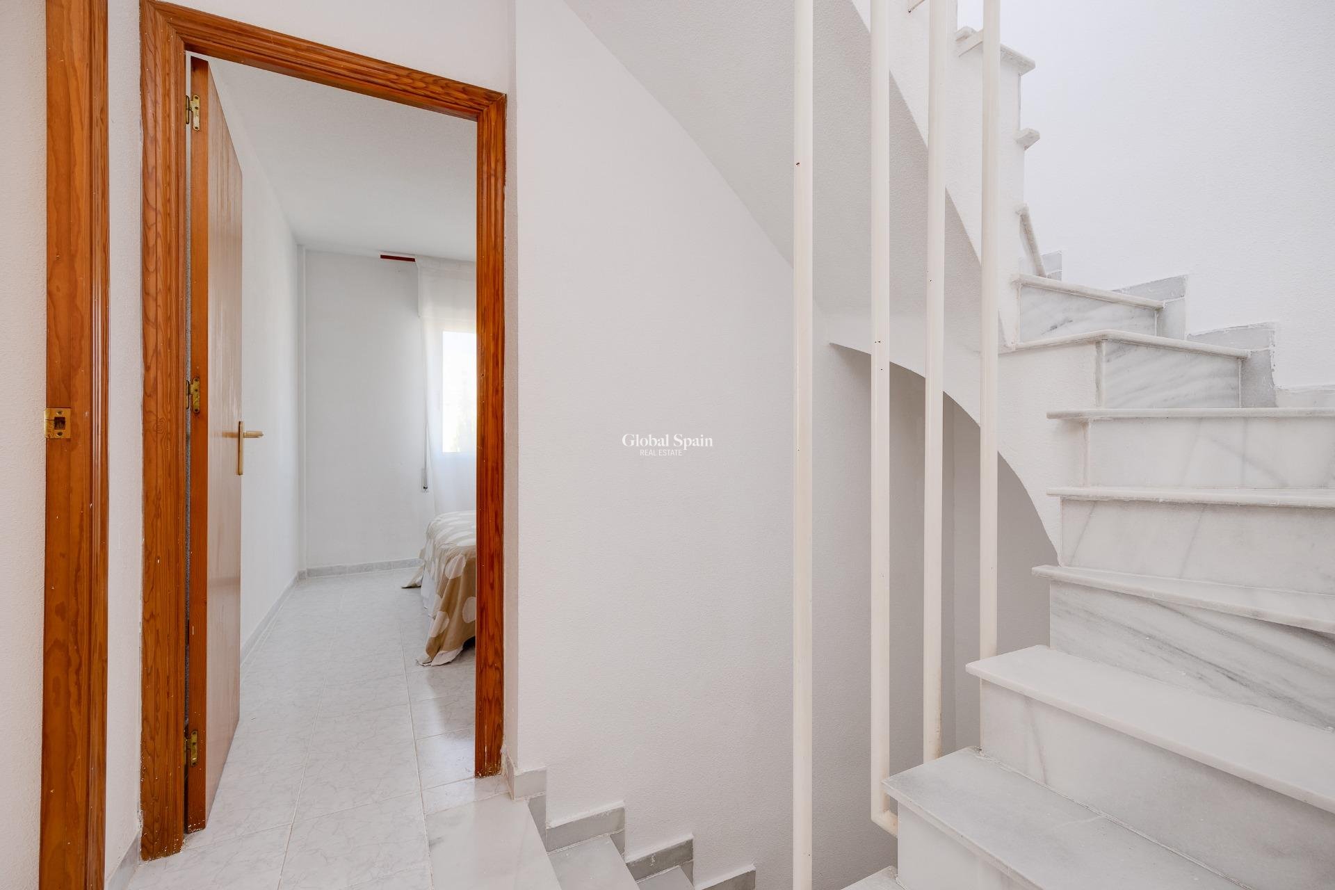 Resale - HOUSE -
TORREVIEJA - Paraje Natural