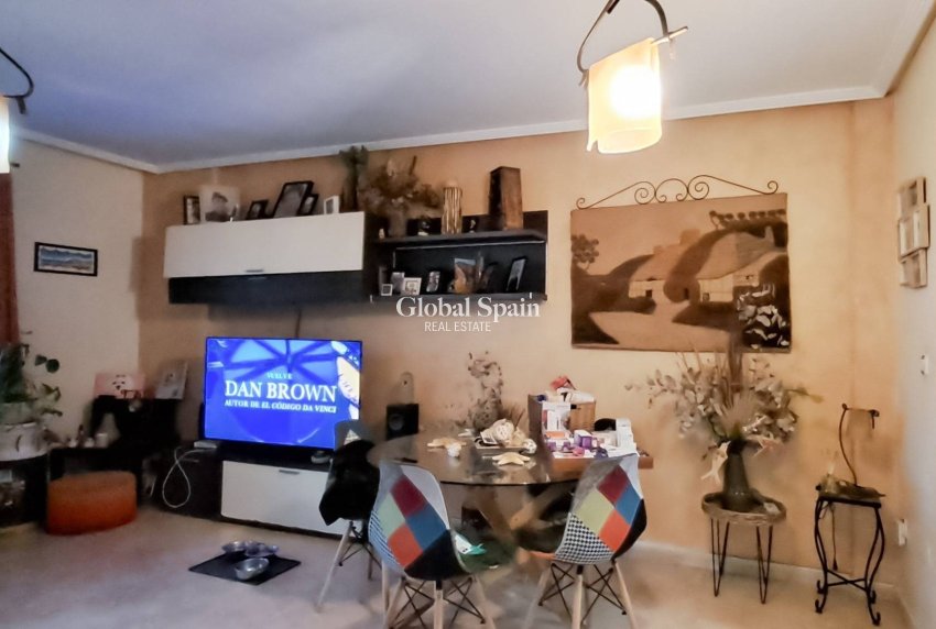 Resale - HOUSE -
TORREVIEJA - Parque Acuático - Sector 25