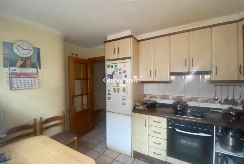 Resale - House -
TORREVIEJA - Playa de los Locos