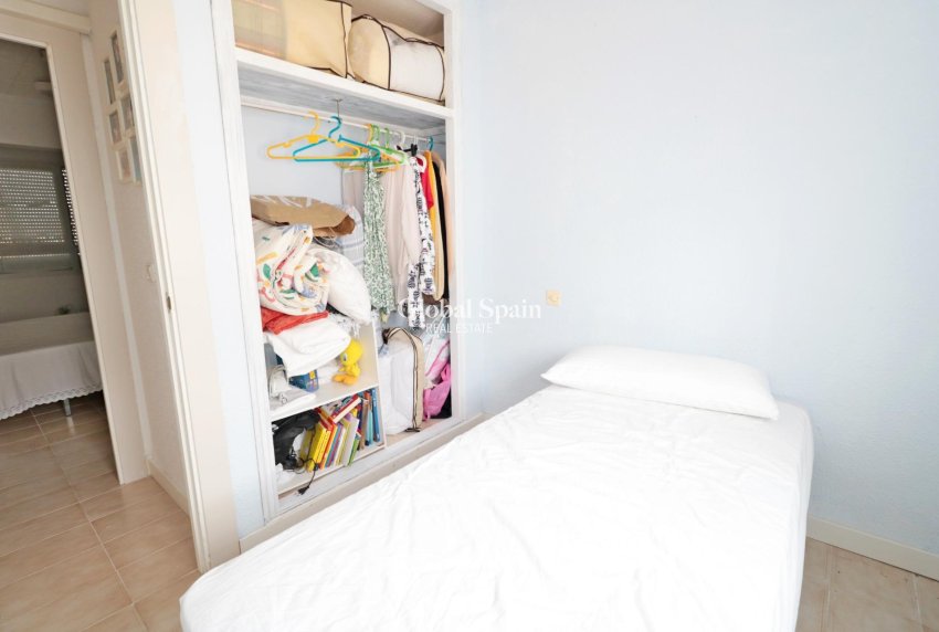 Resale - HOUSE -
TORREVIEJA - Playa De Los Náufragos