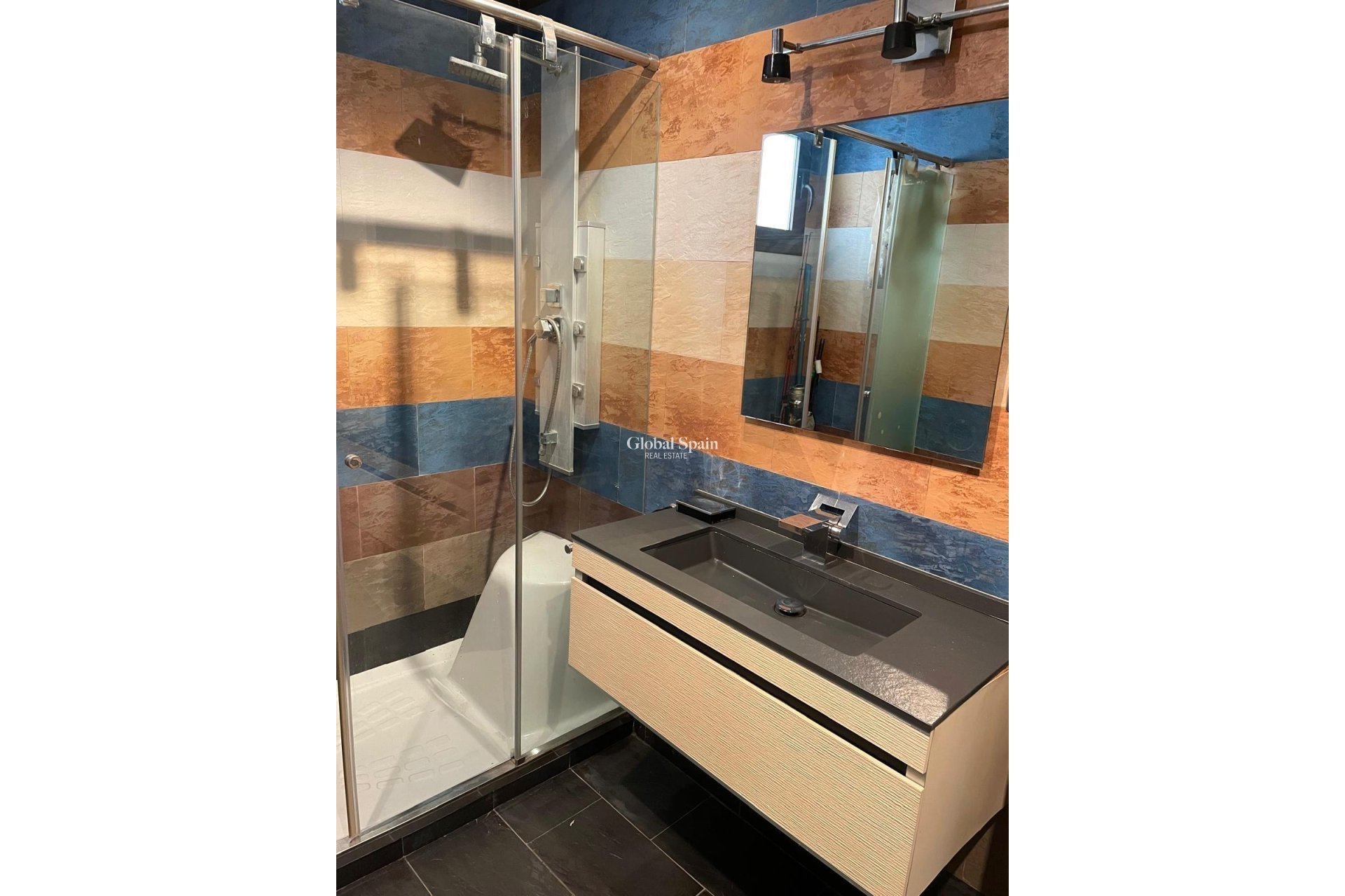 Resale - HOUSE -
TORREVIEJA - Playa del Cura