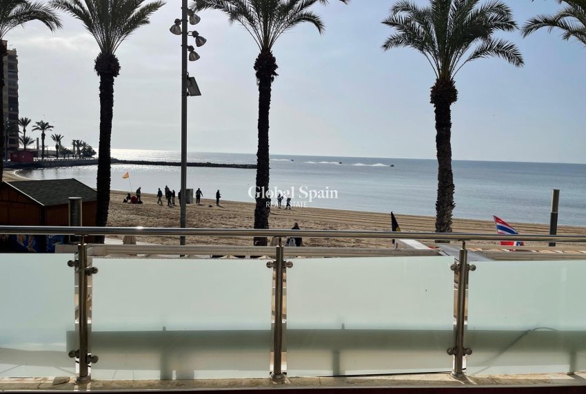 Resale - HOUSE -
TORREVIEJA - Playa del Cura