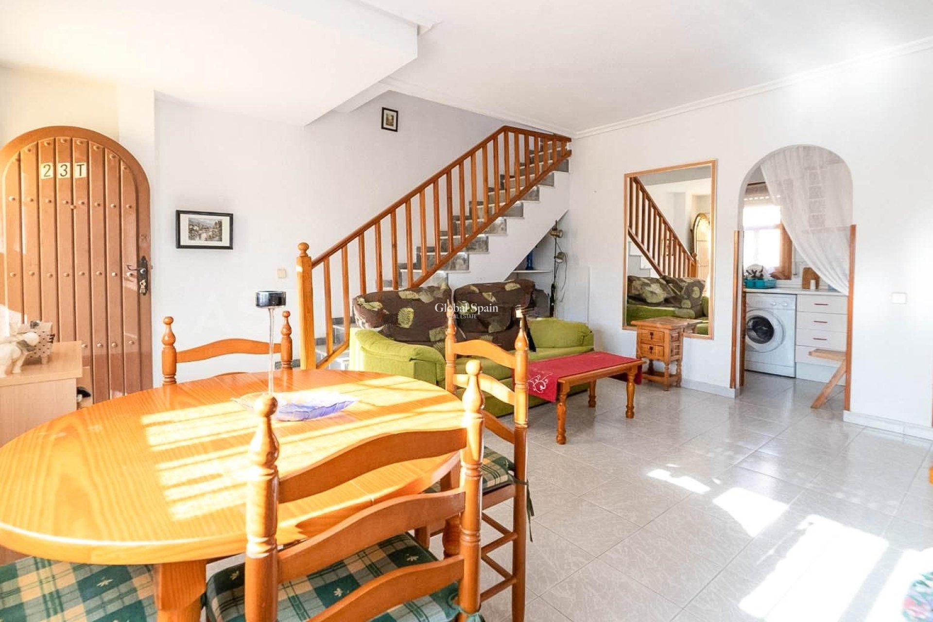 Resale - HOUSE -
TORREVIEJA - Playa del Cura