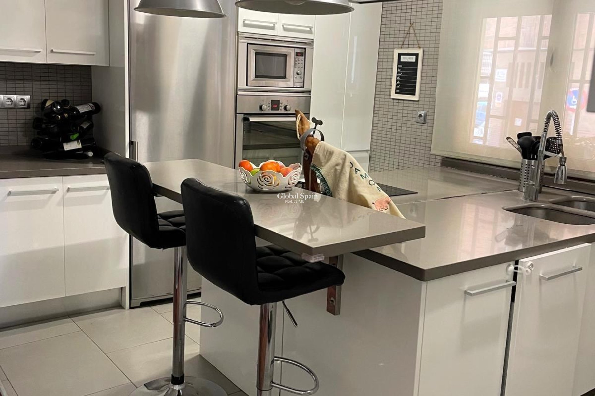 Resale - HOUSE -
TORREVIEJA - Playa del Cura