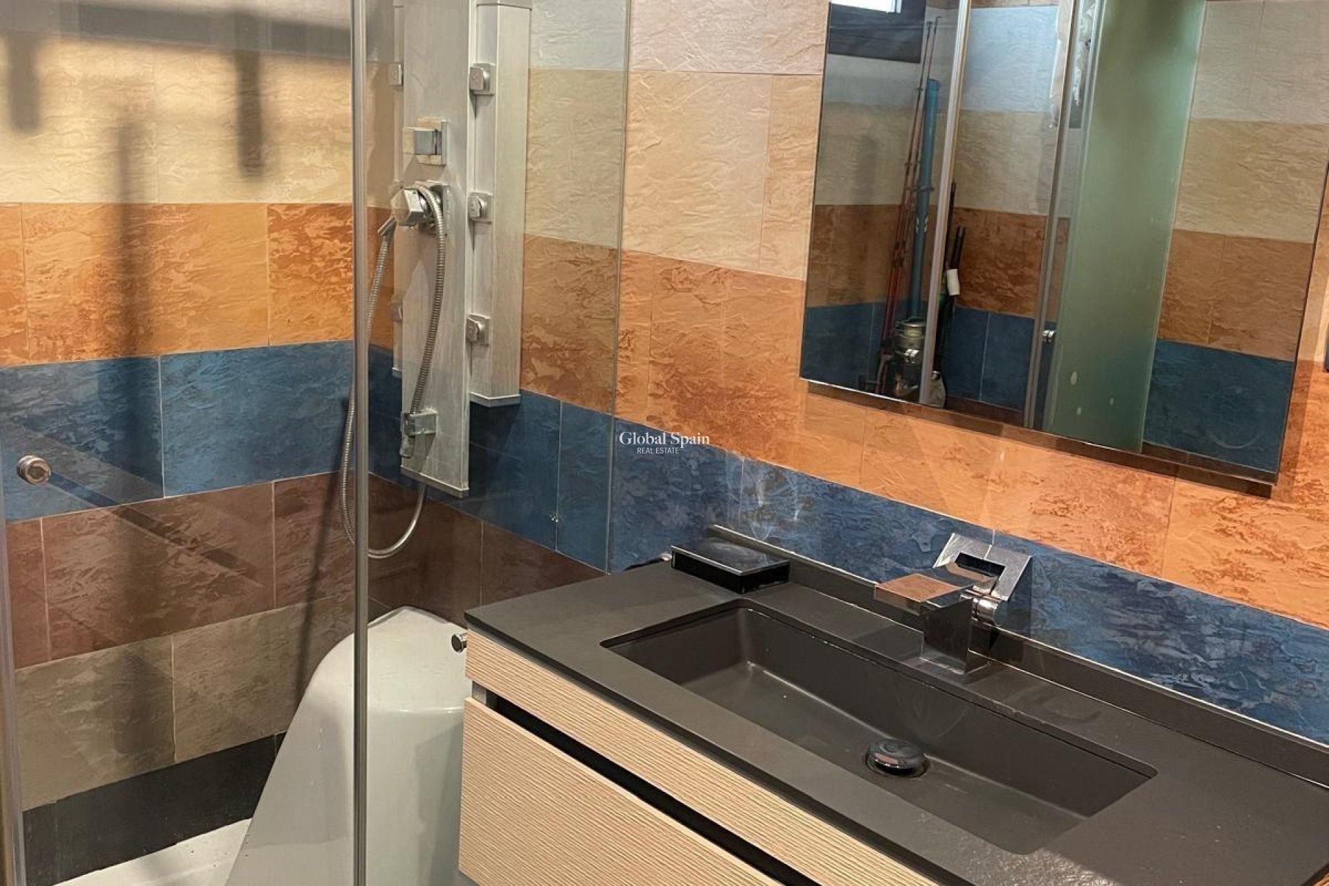 Resale - HOUSE -
TORREVIEJA - Playa del Cura