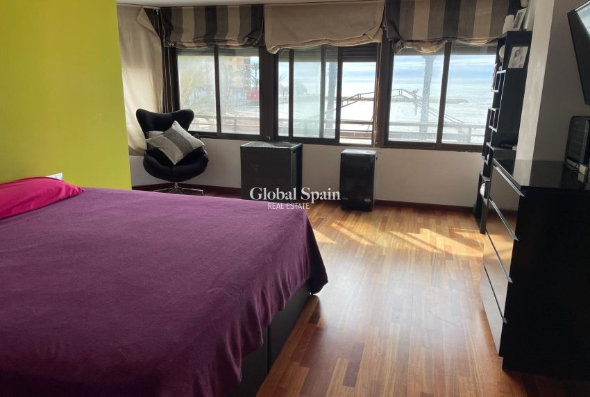 Resale - HOUSE -
TORREVIEJA - Playa del Cura