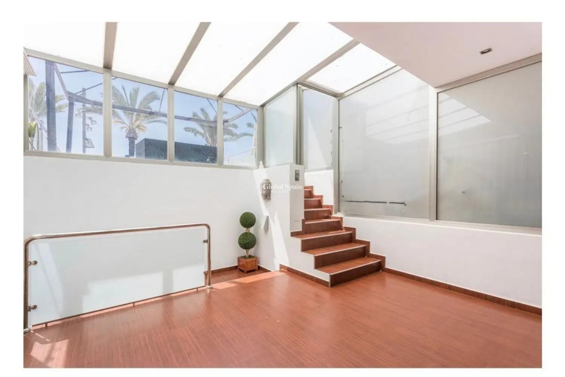 Resale - HOUSE -
TORREVIEJA - Playa del Cura