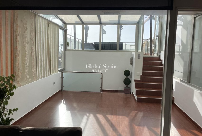 Resale - HOUSE -
TORREVIEJA - Playa del Cura