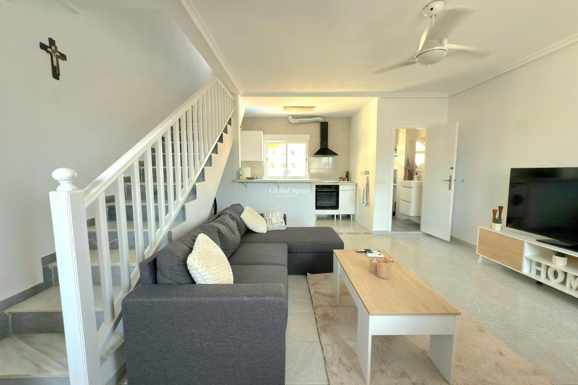 Resale - HOUSE -
TORREVIEJA - Playa del Cura