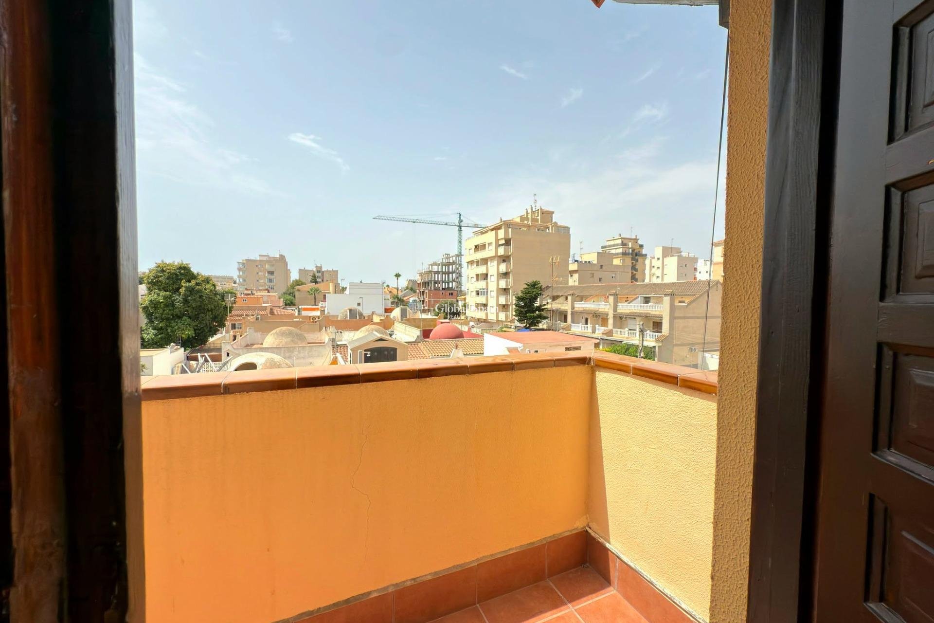 Resale - HOUSE -
TORREVIEJA - Playa del Cura