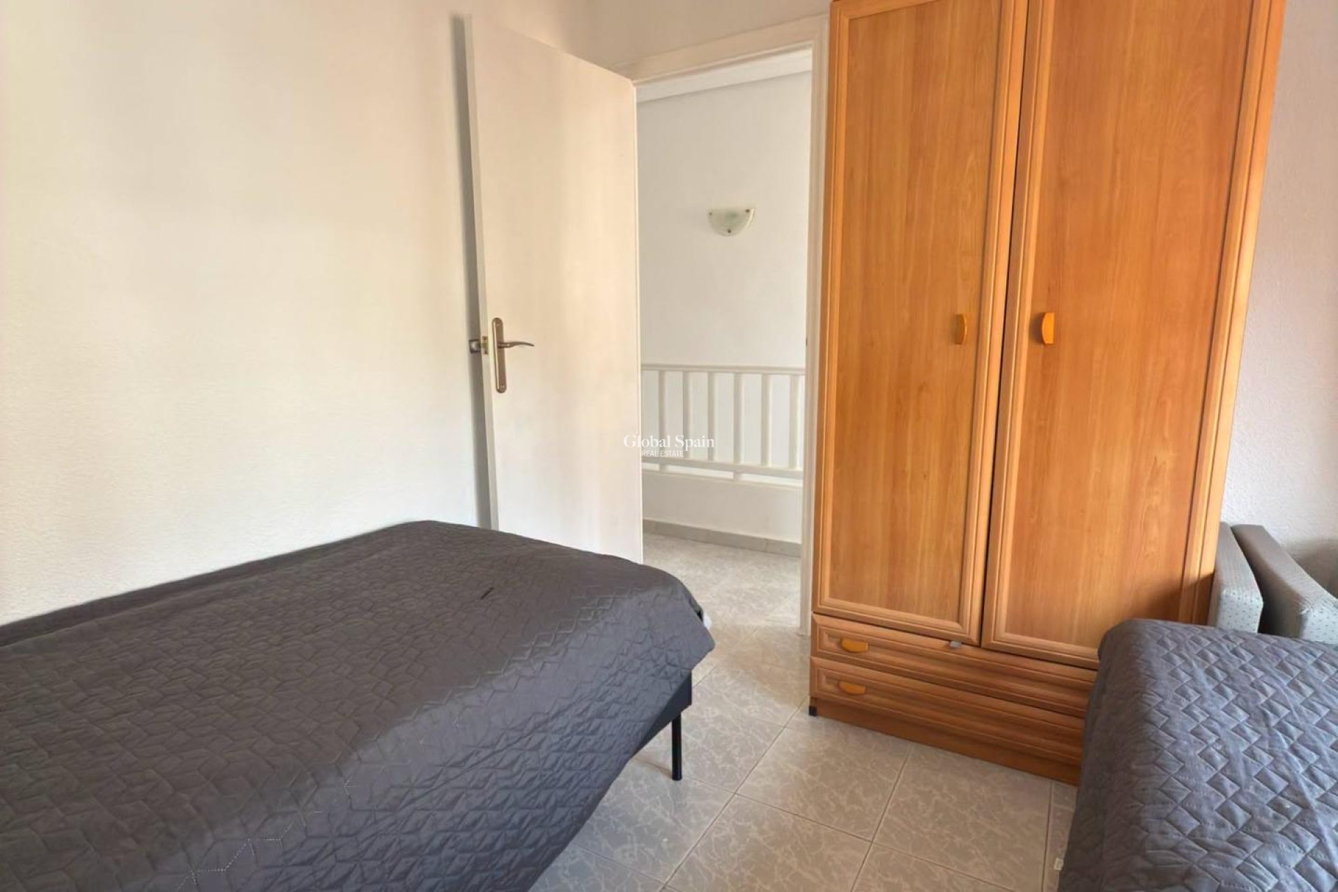 Resale - HOUSE -
TORREVIEJA - Playa del Cura