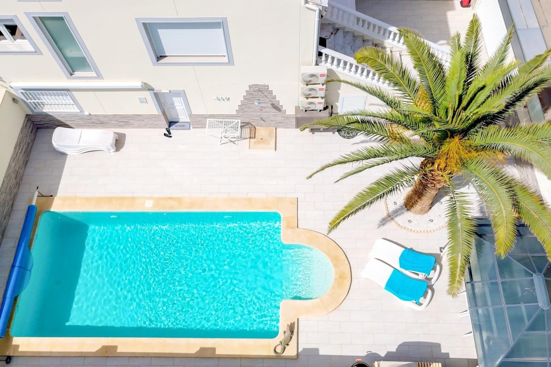 Resale - HOUSE -
TORREVIEJA - Punta Prima