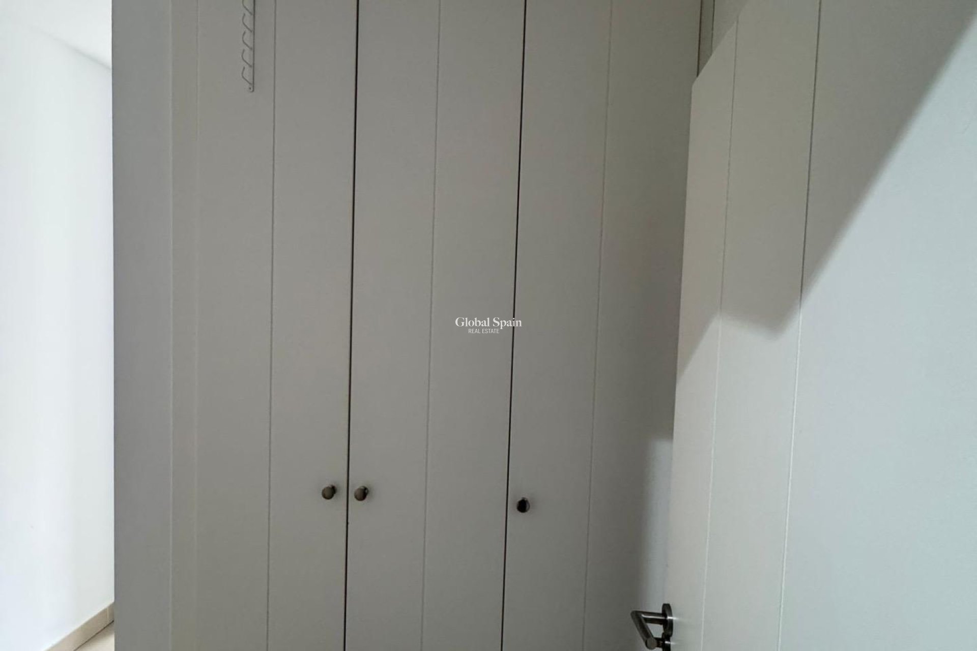 Resale - HOUSE -
TORREVIEJA - Punta Prima