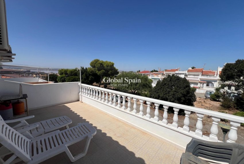 Resale - HOUSE -
TORREVIEJA - San Luis