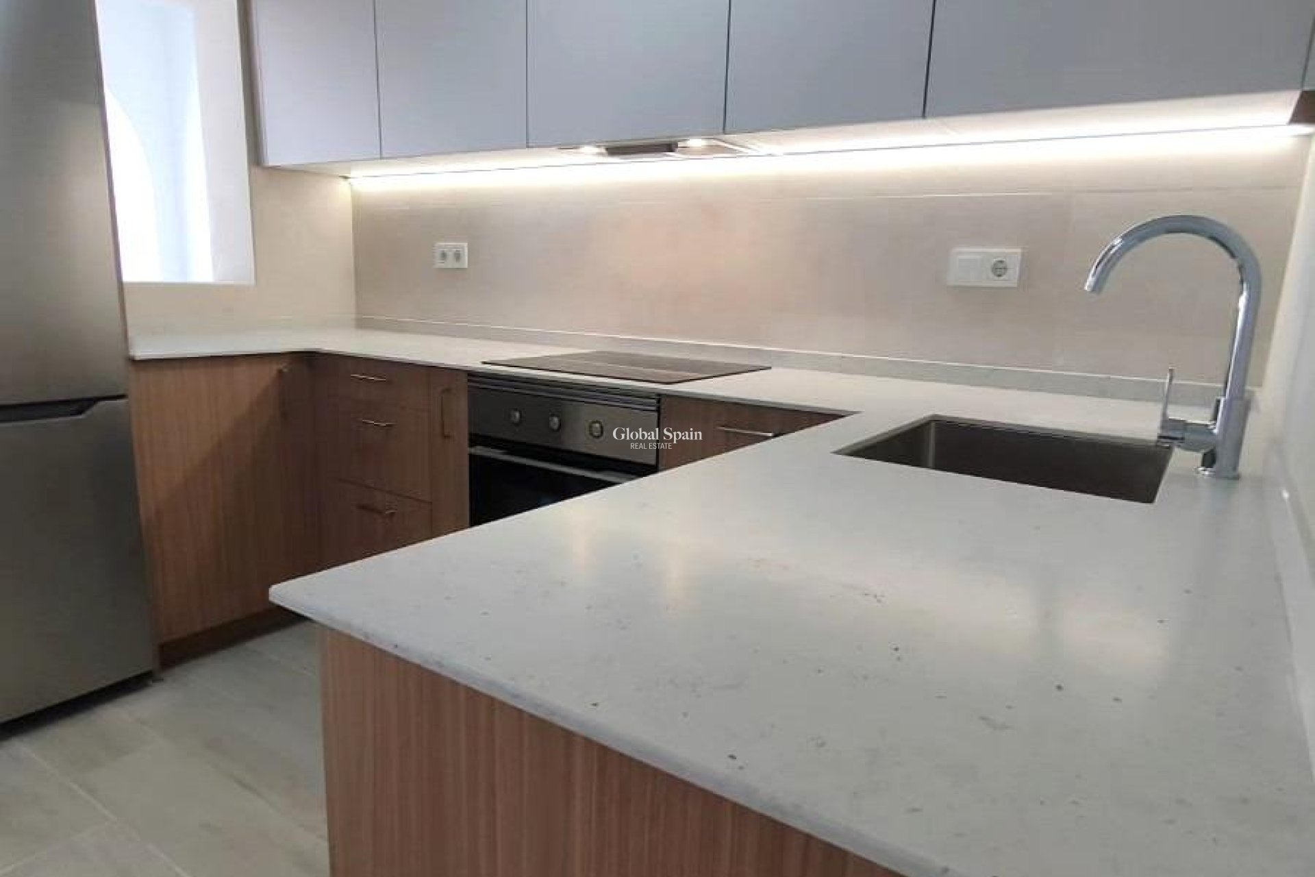 Resale - HOUSE -
TORREVIEJA - Sector 25