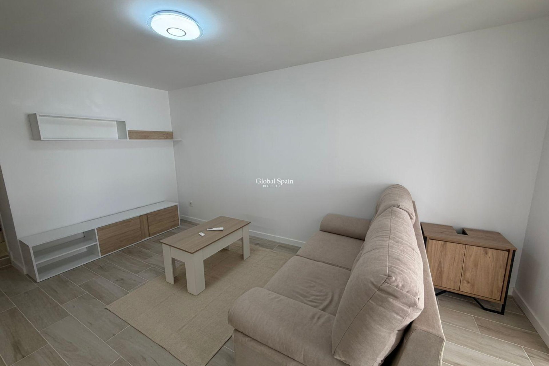 Resale - HOUSE -
TORREVIEJA - Sector 25