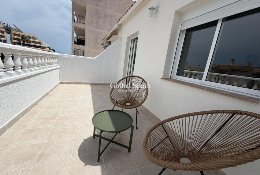 Resale - HOUSE -
TORREVIEJA - Sector 25