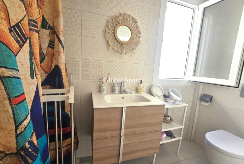 Resale - HOUSE -
TORREVIEJA - Sector 25