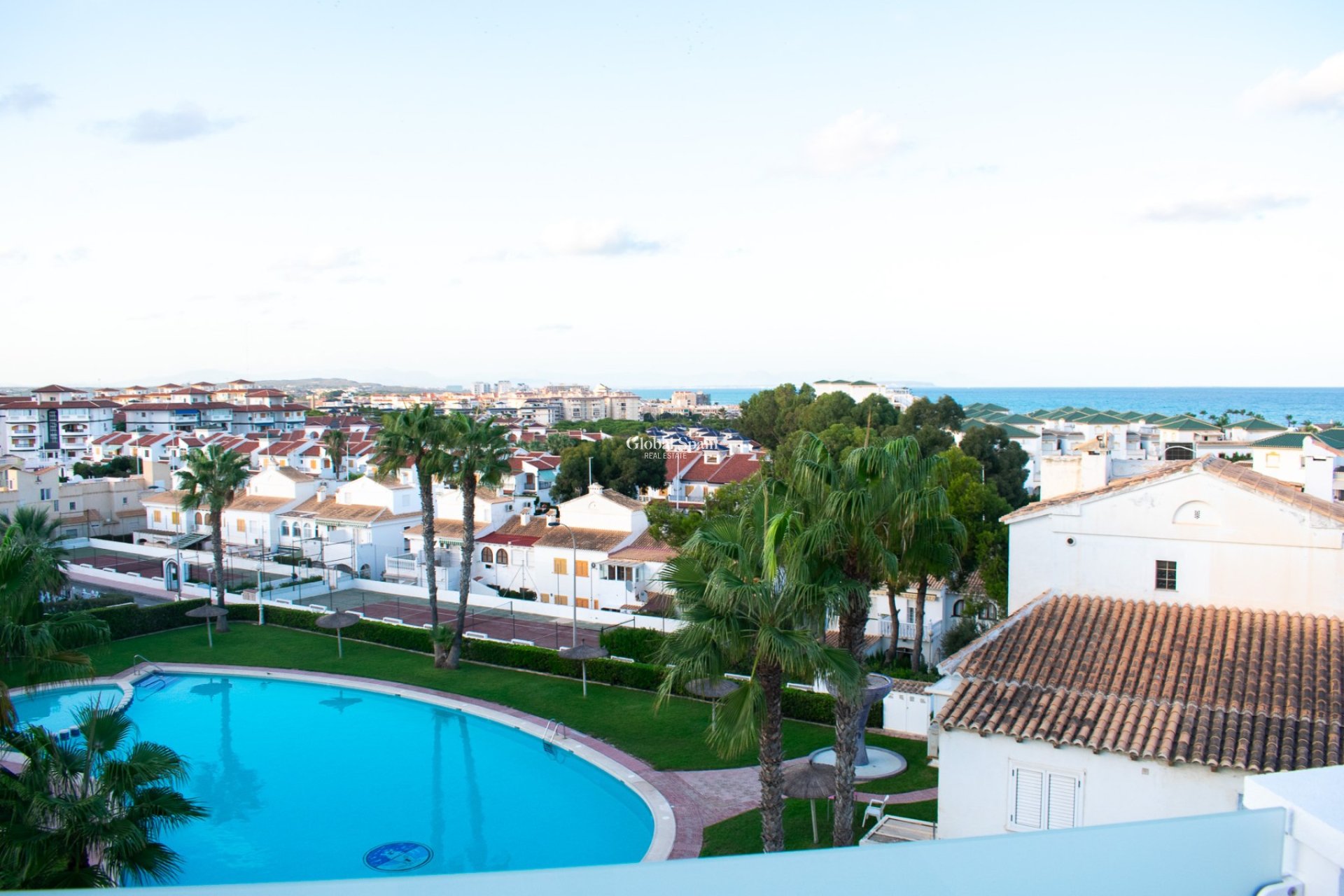 Resale - HOUSE -
TORREVIEJA - Torreblanca