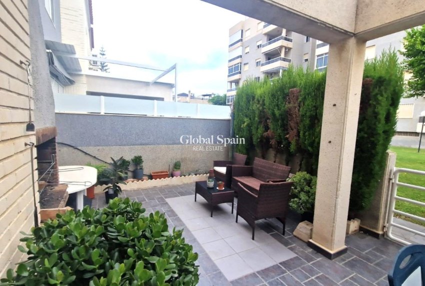 Resale - HOUSE -
TORREVIEJA - Torreblanca