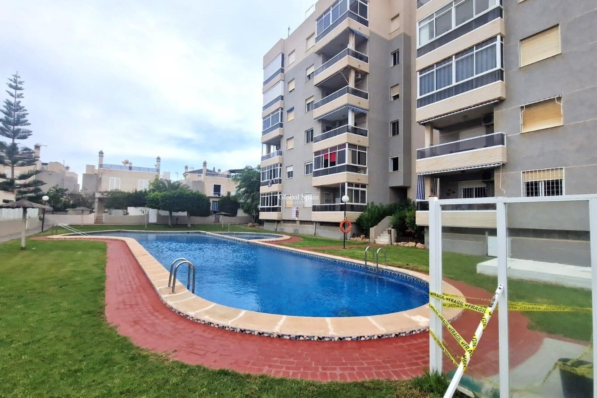 Resale - HOUSE -
TORREVIEJA - Torreblanca
