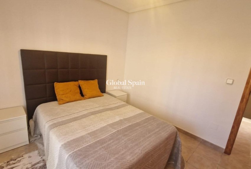 Resale - HOUSE -
TORREVIEJA - Torreblanca