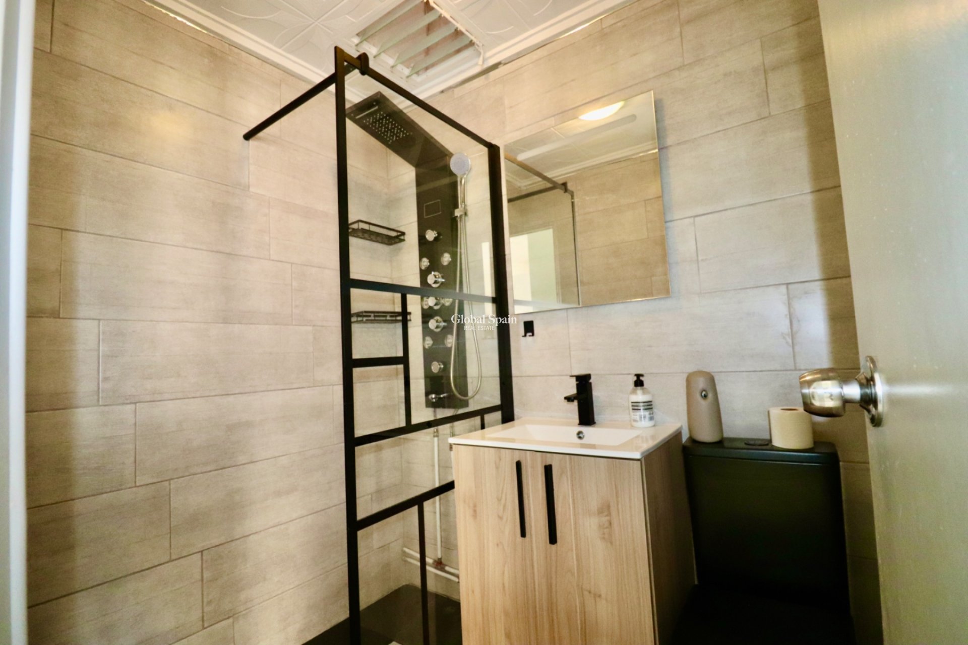 Resale - HOUSE -
TORREVIEJA - Torreta-Florida