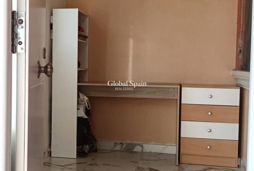 Resale - HOUSE -
TORREVIEJA - Torretas