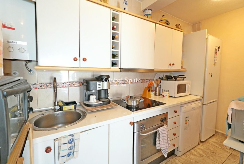Resale - HOUSE -
TORREVIEJA - Torretas